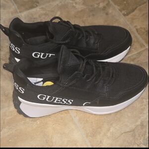 GUESS Men's Black and White Sneakers